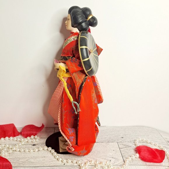 Exquisite Vintage Japanese Porcelain Geisha Doll - Picture 4 of 10